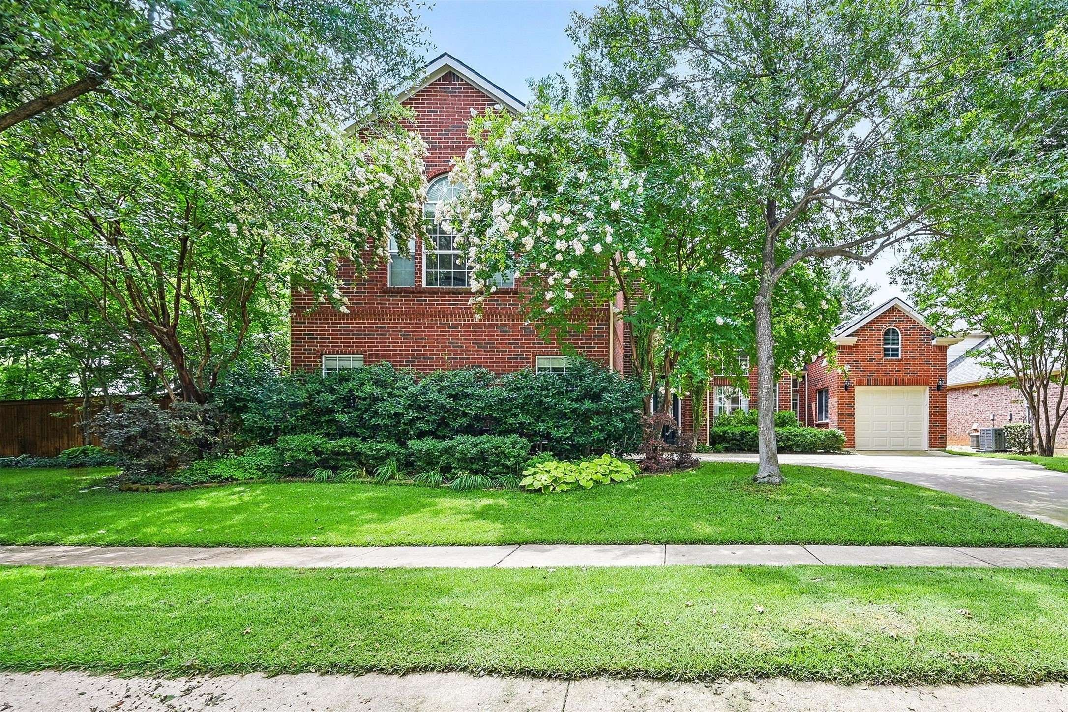 Lantana, TX 76226,1190 Bonham Pkwy