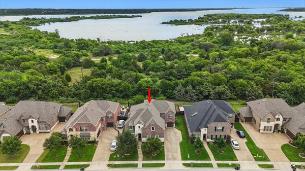 2866 Milsons Point DR, Trophy Club, TX 76262