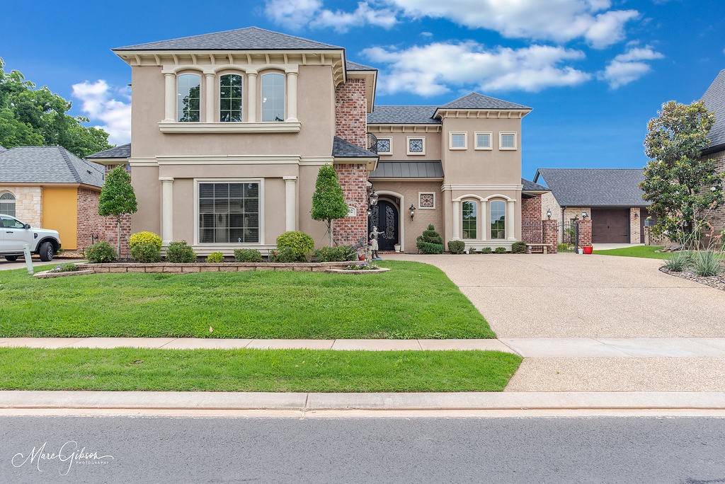 302 Bevly Lake DR, Bossier City, LA 71111