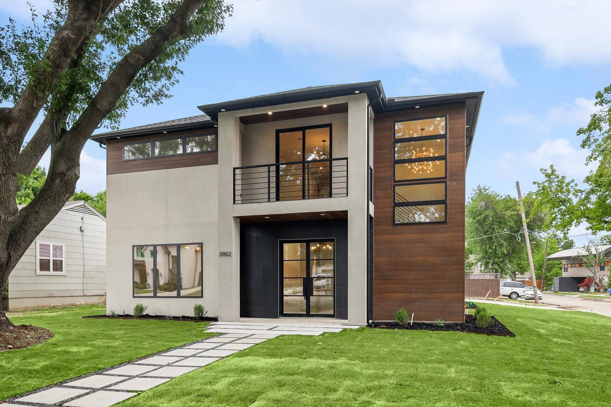 Dallas, TX 75220,3902 Park LN