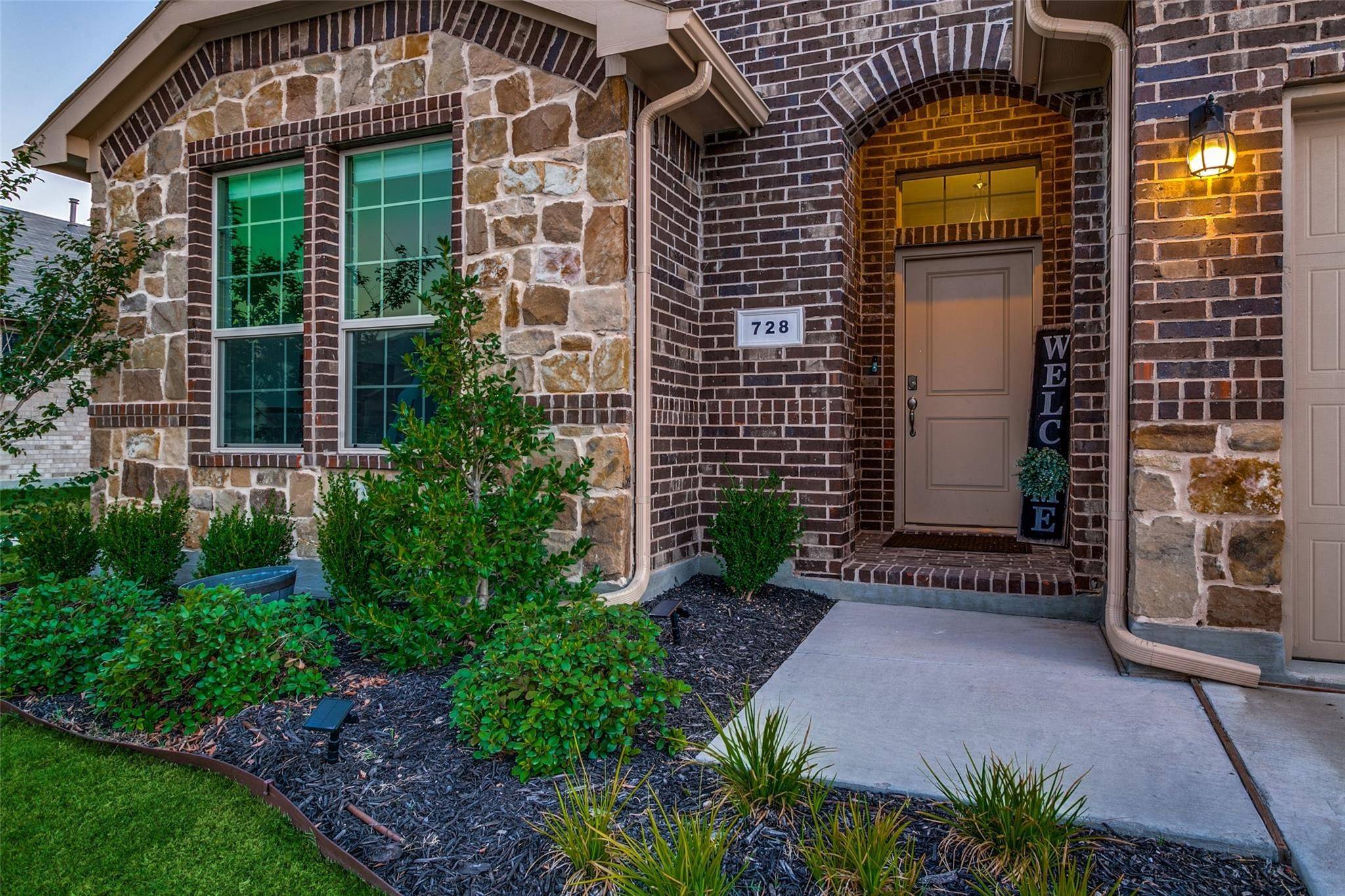 728 Greenford MNR, Fort Worth, TX 76247
