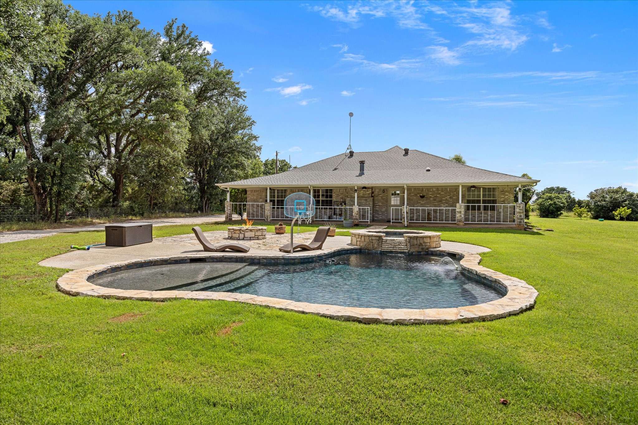 2809 Rock Church HWY, Tolar, TX 76476