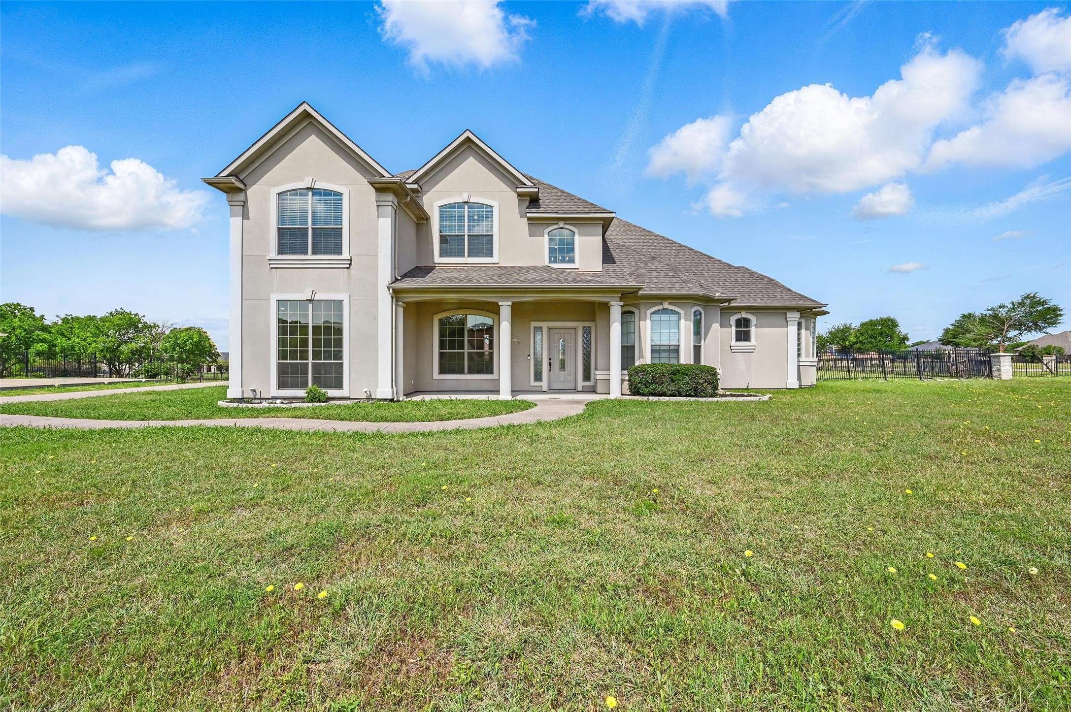 2207 Janet CT, Cedar Hill, TX 75104