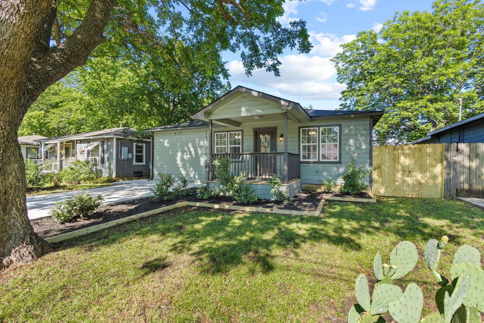 Pottsboro, TX 75076,611 S Magnolia ST