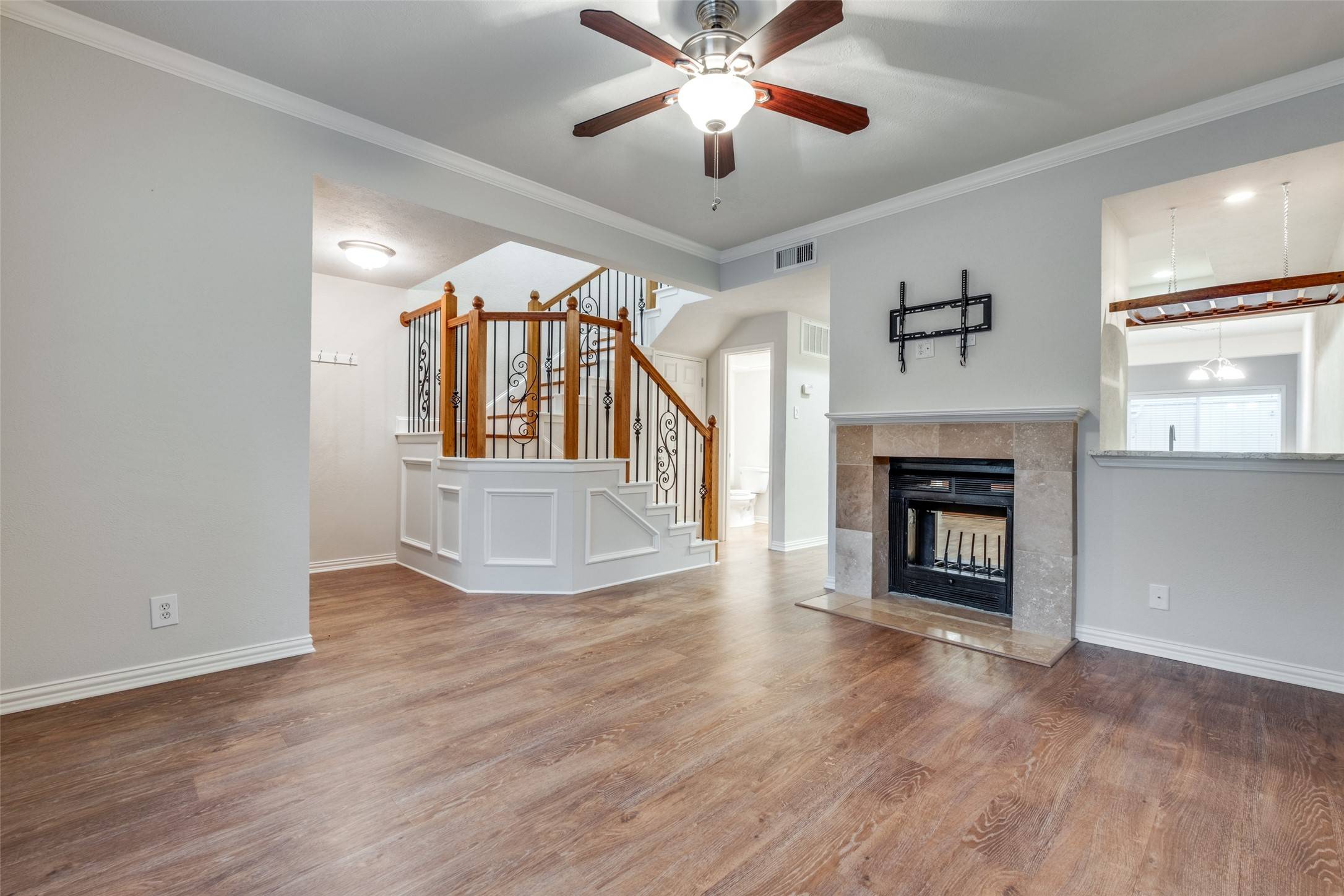 Dallas, TX 75246,524 Josephine ST