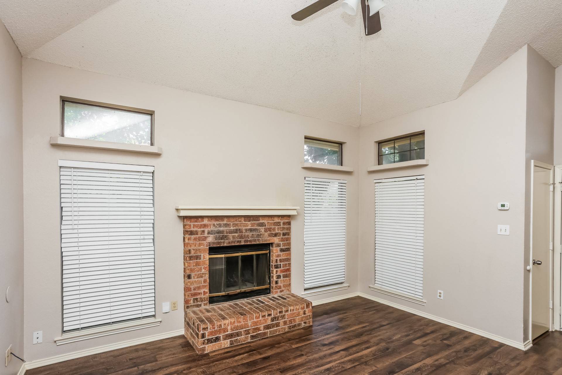 Arlington, TX 76001,6800 Running Creek DR