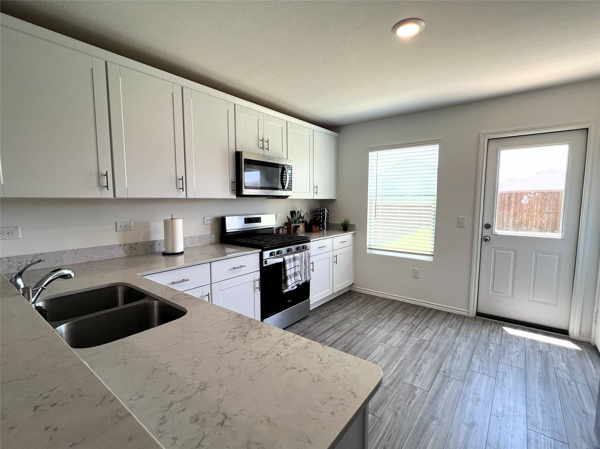 Pilot Point, TX 76258,14020 Earlham ST