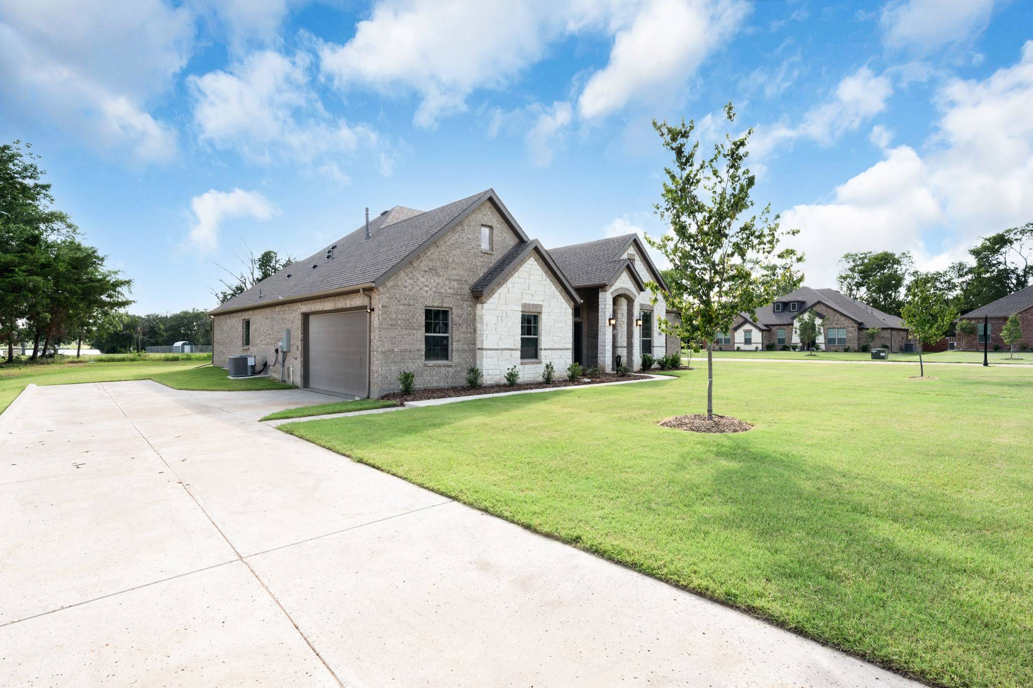 Canton, TX 75103,106 Lakeview DR