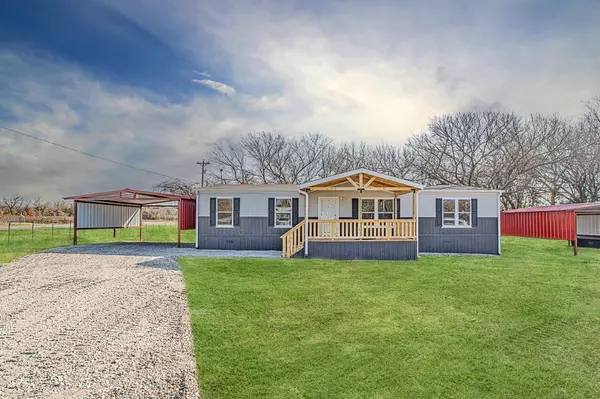 101 Kelly CT, Azle, TX 76020