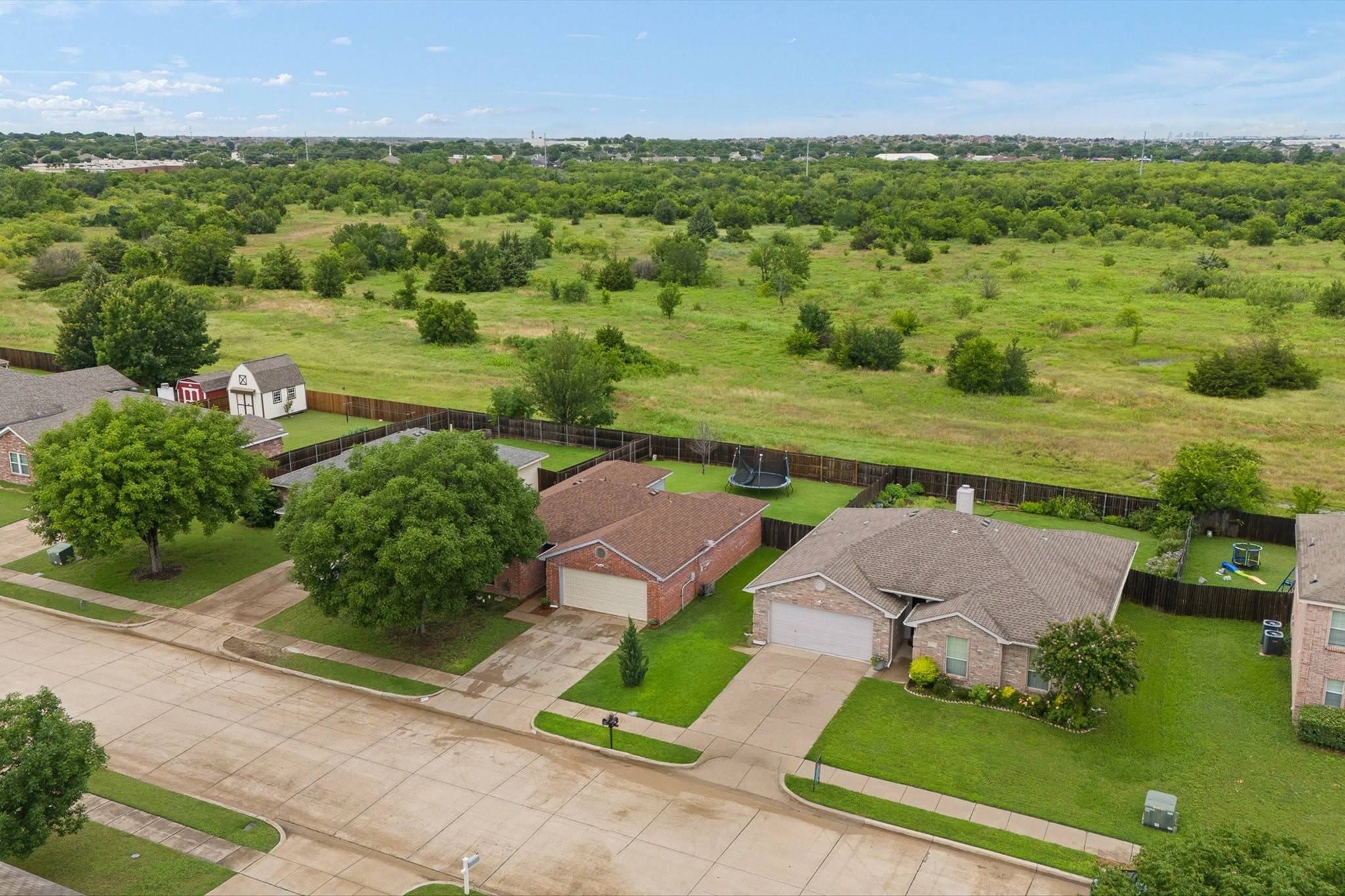 419 NW Murphy RD, Burleson, TX 76028