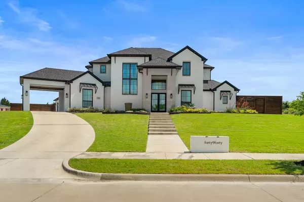 4940 Golden Bell LN, Midlothian, TX 76065