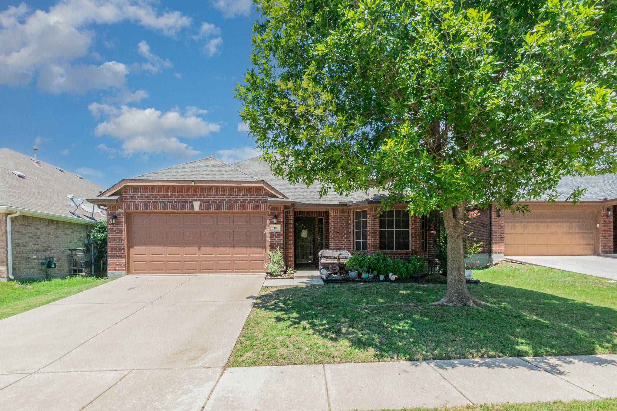 2105 Carrie Creek DR, Little Elm, TX 75068
