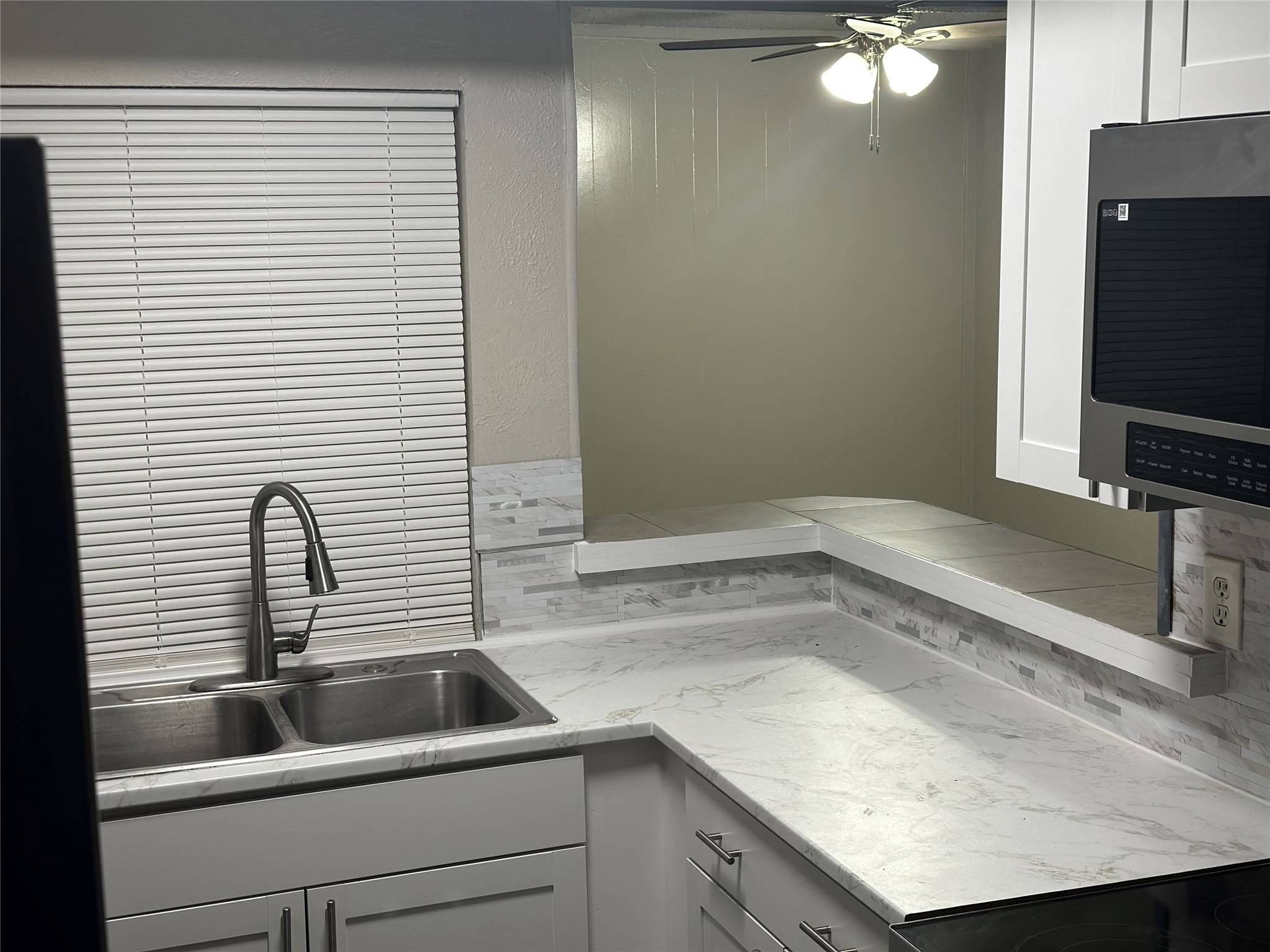 Grand Prairie, TX 75052,2618 Santa Barbara