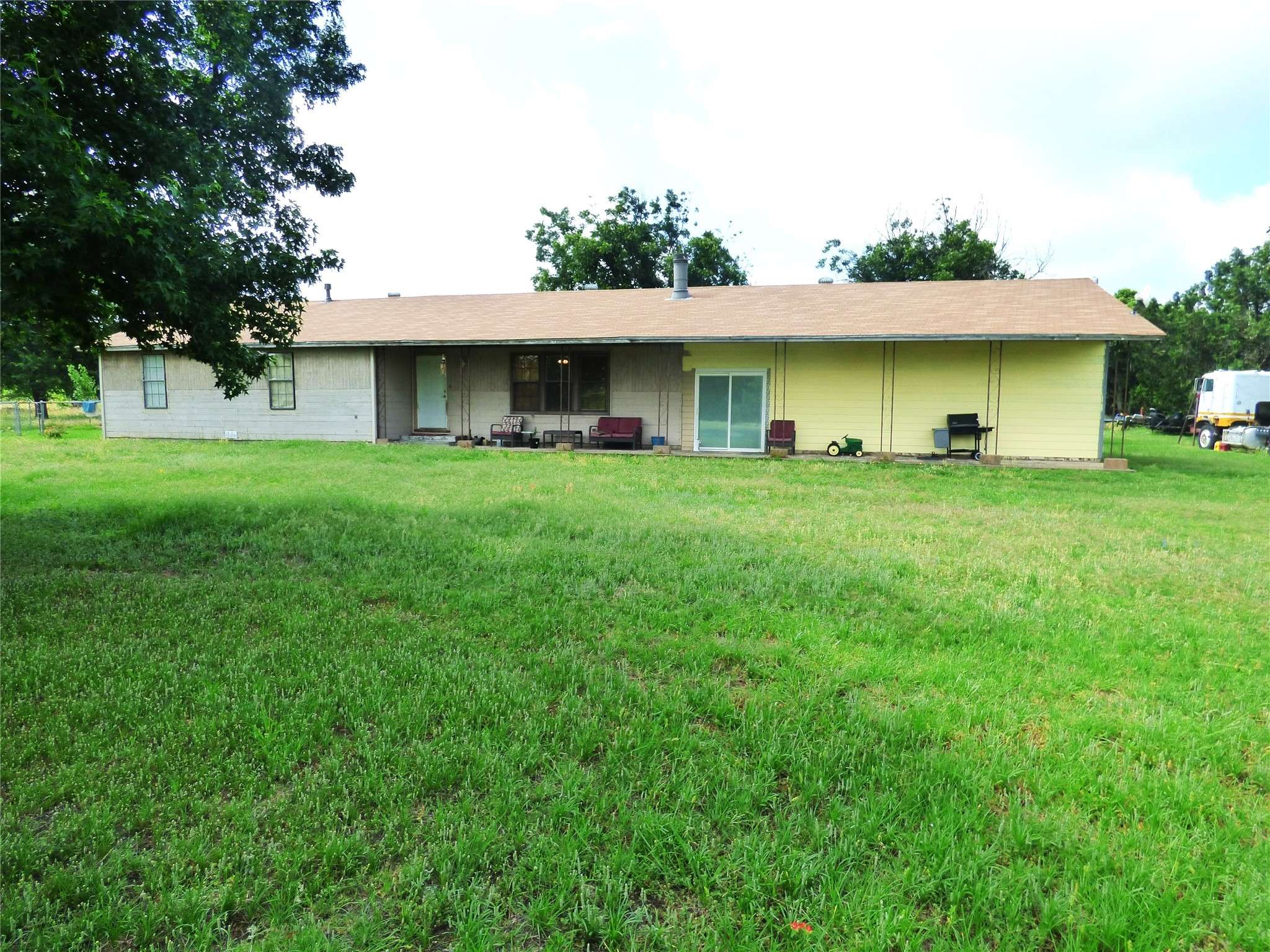 Ranger, TX 76470,225 County Road 472