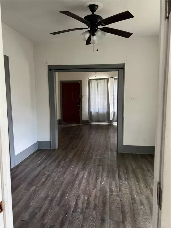 Dallas, TX 75215,2831 Warren AVE
