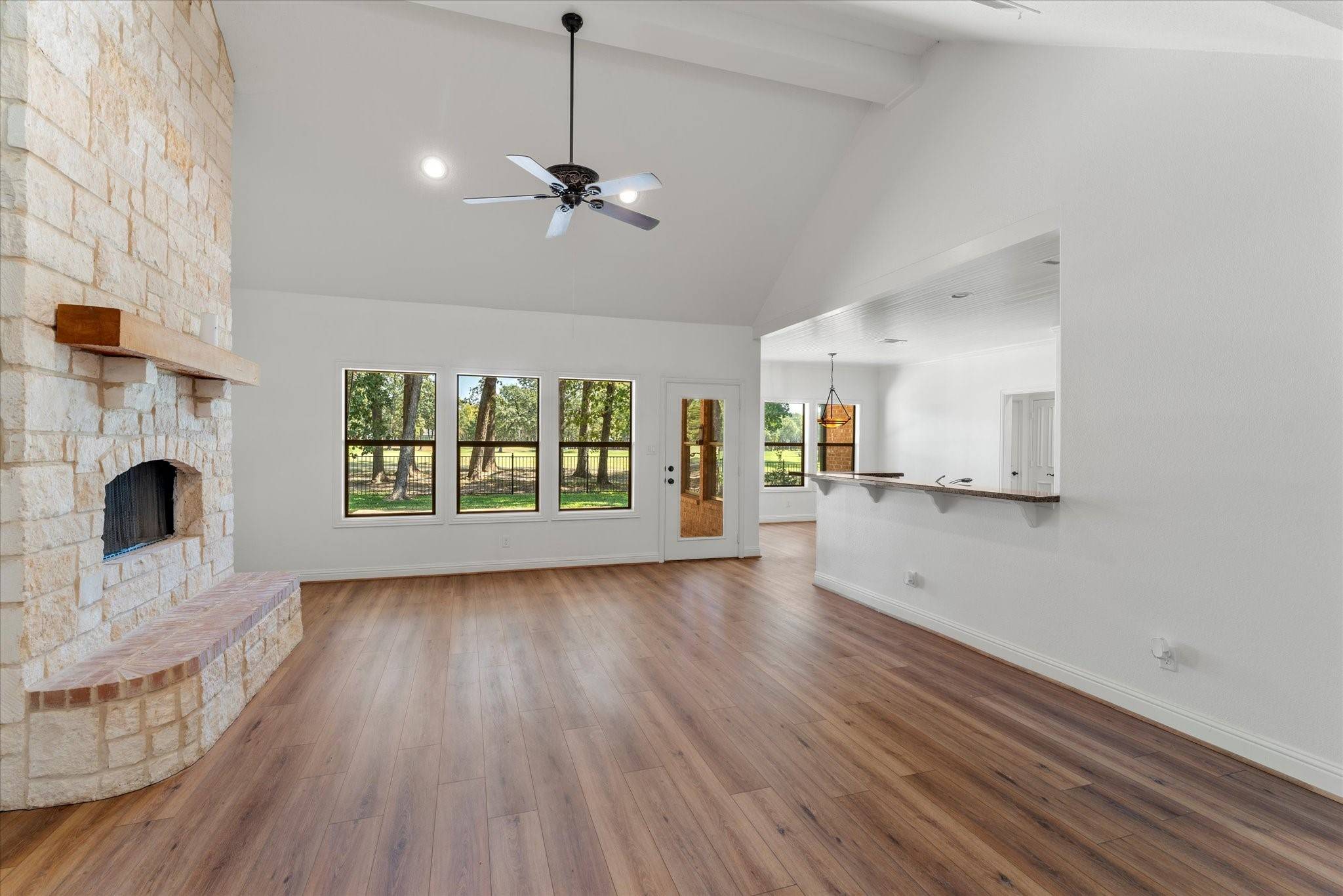 365 Saint Andrews DR, Mabank, TX 75156