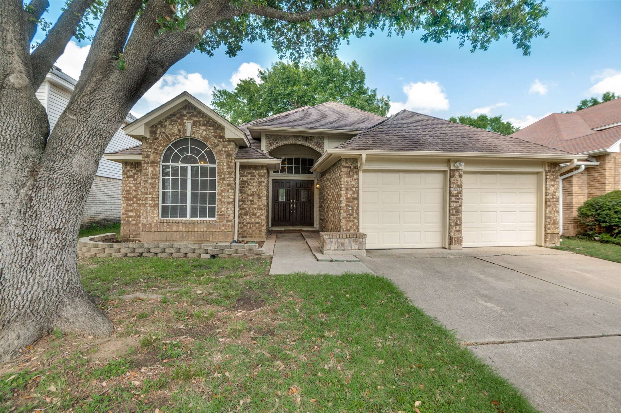 5815 Polo Club DR, Arlington, TX 76017