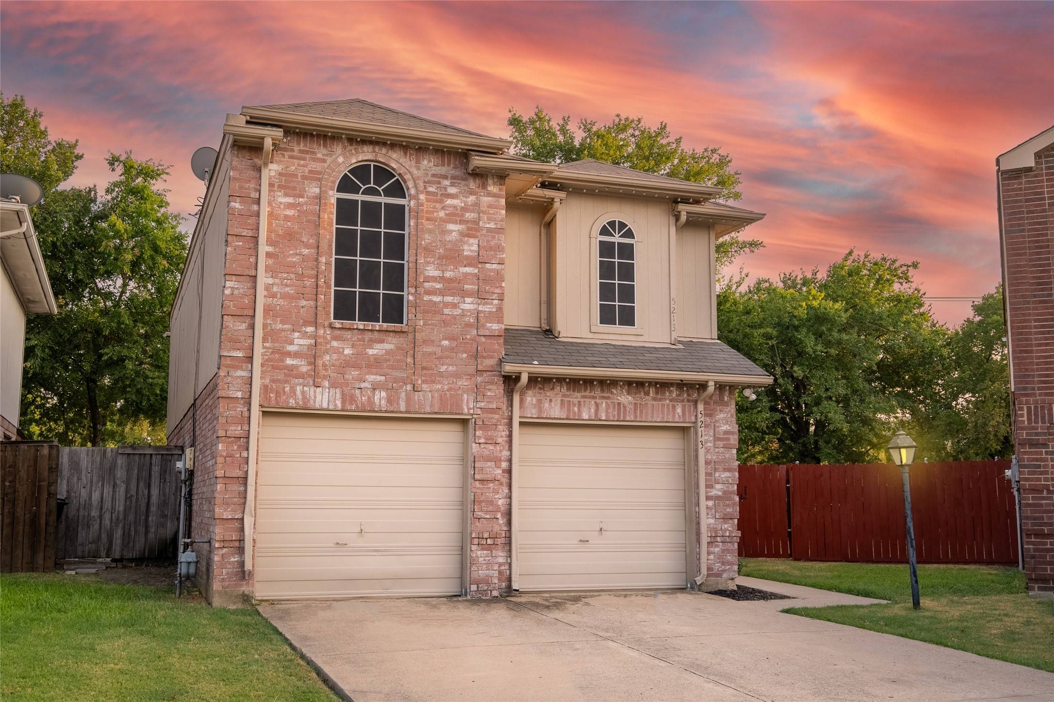 5213 Wolverton CT, Garland, TX 75043