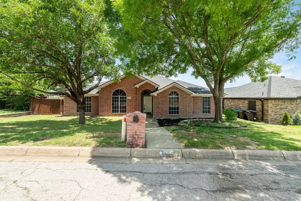 Fort Worth, TX 76108,401 Deauville DR