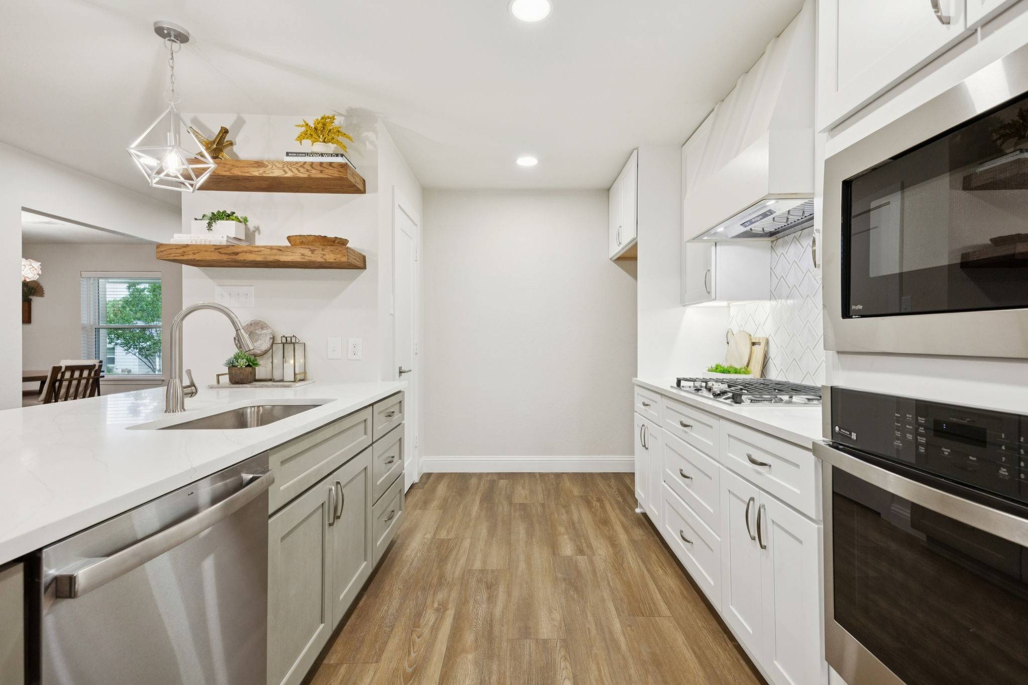 Farmers Branch, TX 75234,3664 Janlyn LN