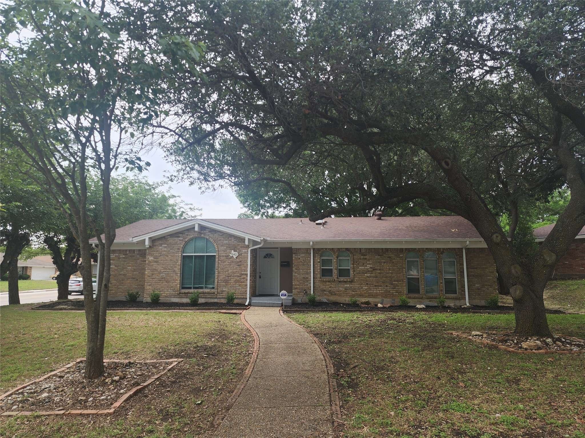 6401 Winn ST, Fort Worth, TX 76133