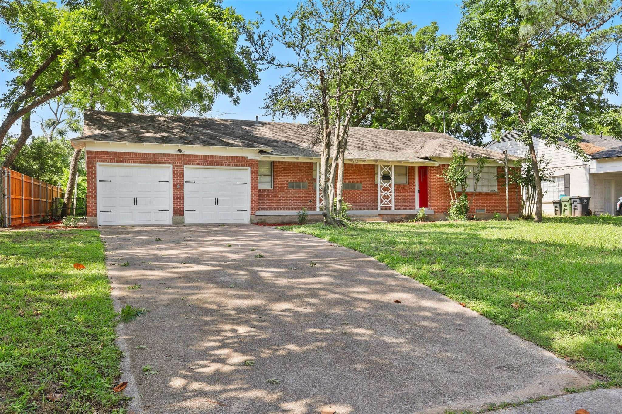 912 Cedar Springs TER, Arlington, TX 76010