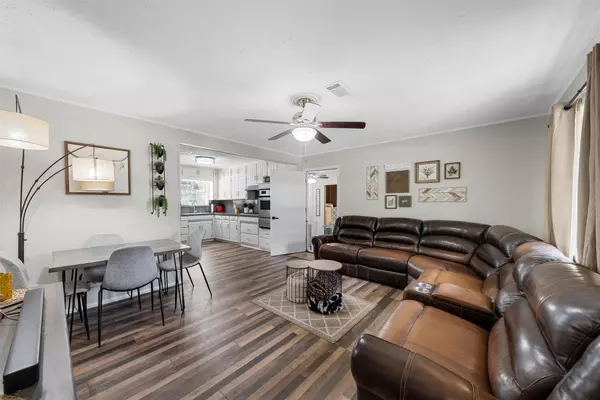 Whitney, TX 76692,102 Creek DR