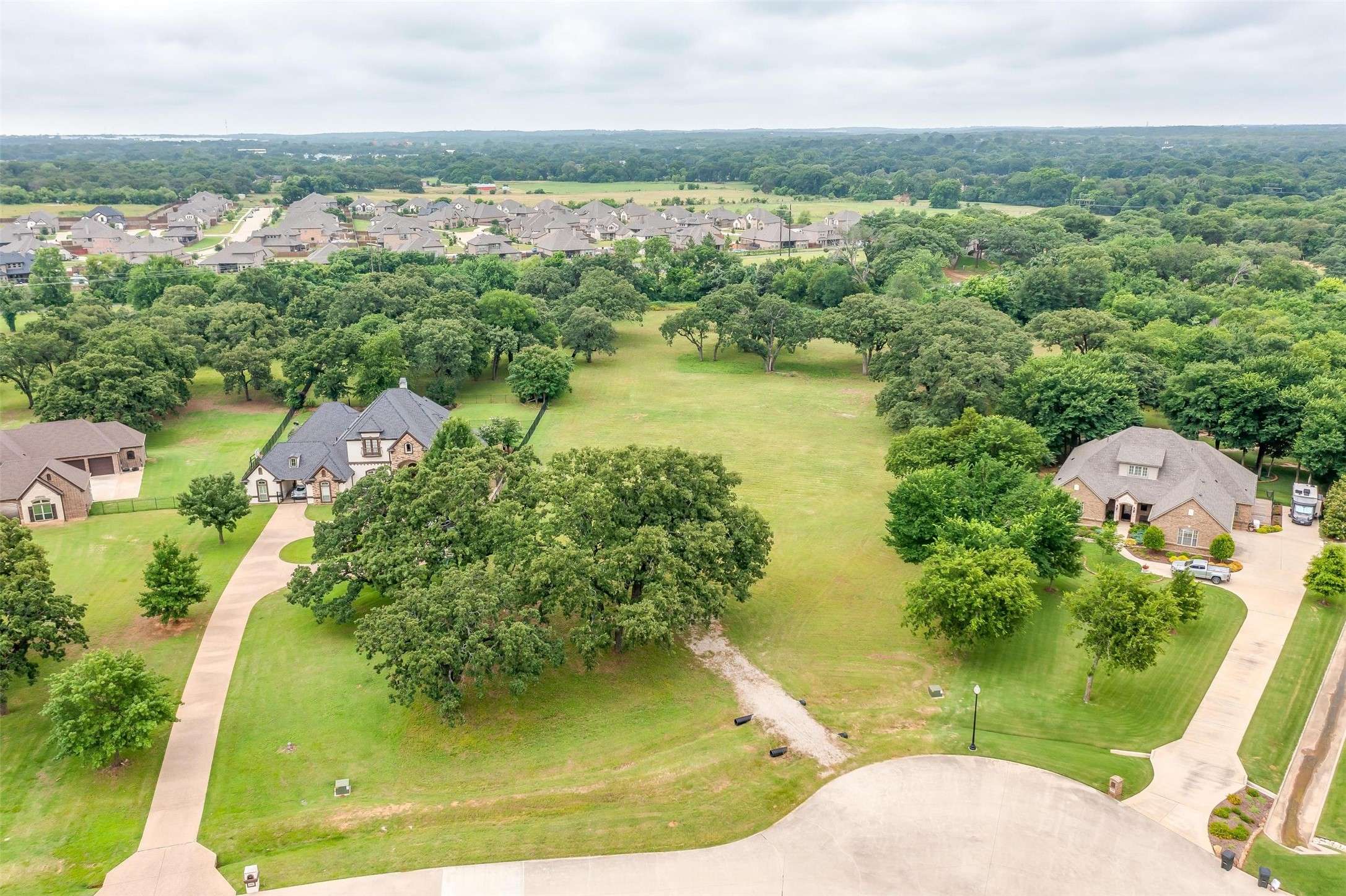 1704 Taylor Bridge CT, Burleson, TX 76028