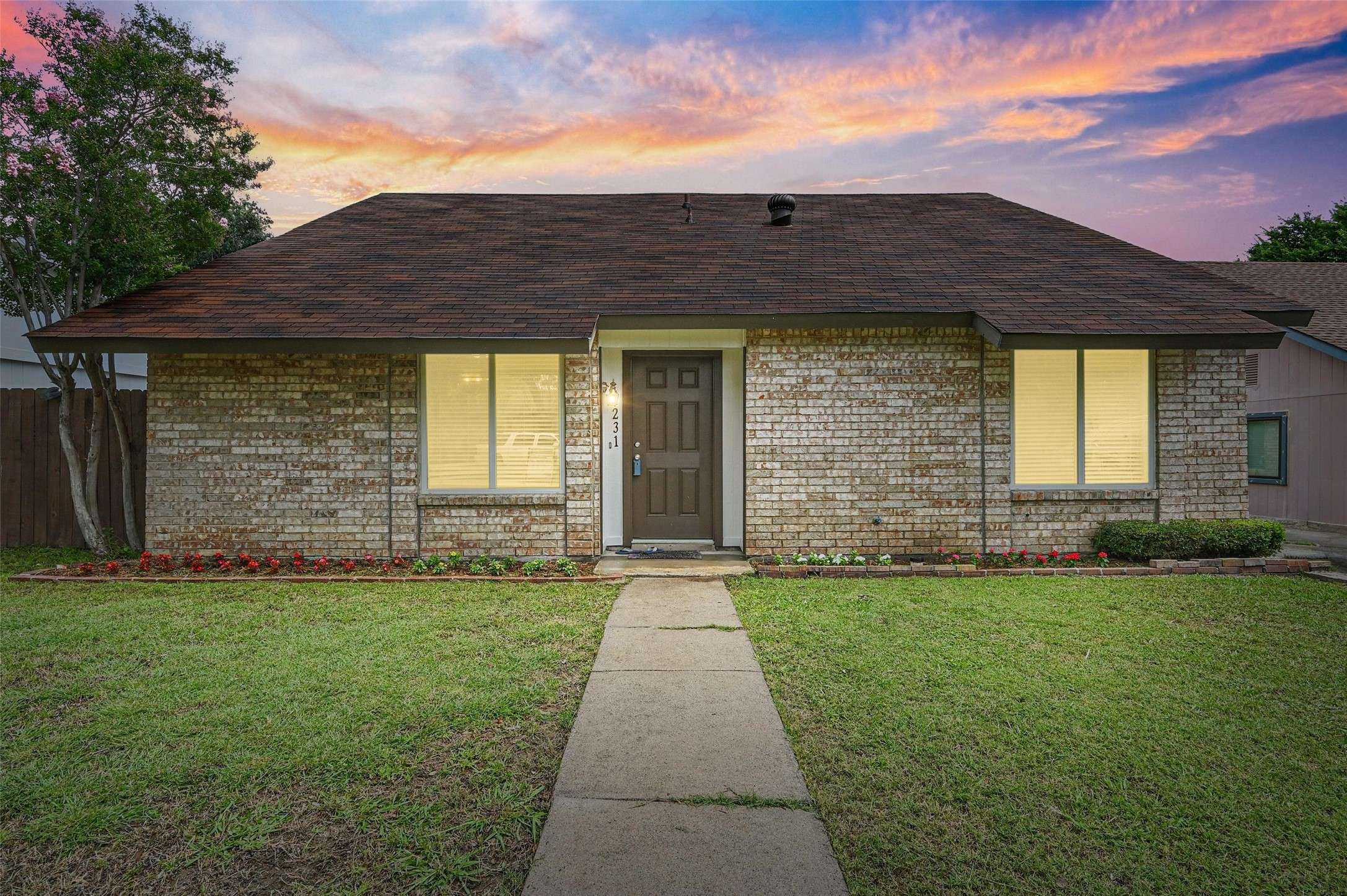 1231 Tiffany LN, Lewisville, TX 75067