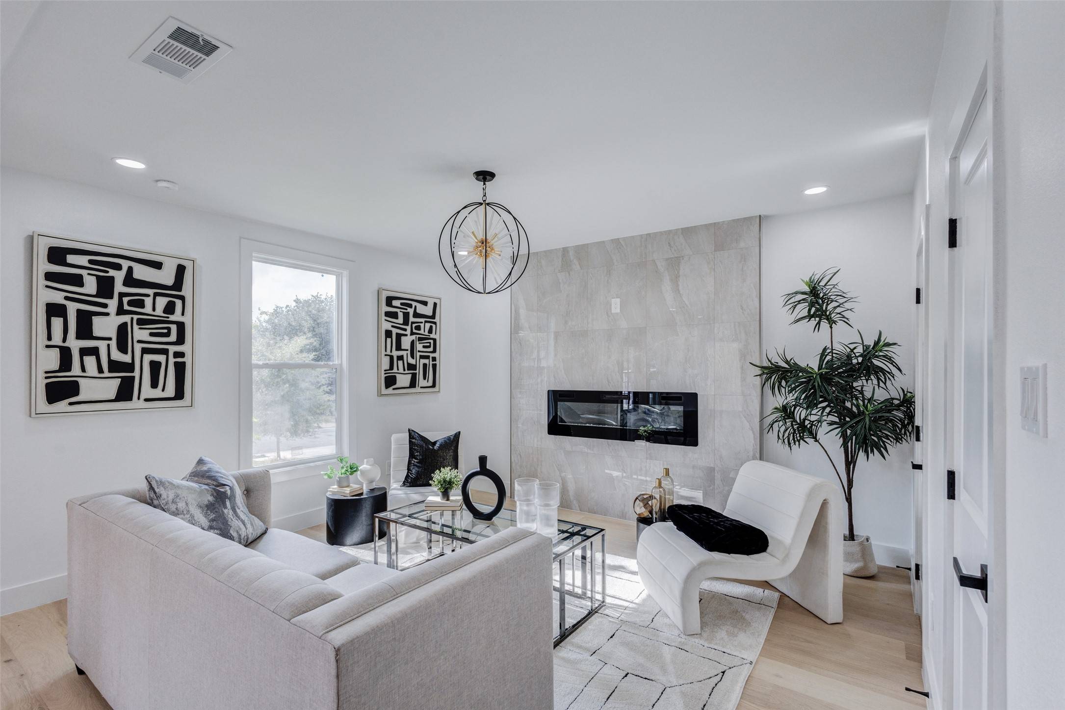 710 S Glasgow DR, Dallas, TX 75223
