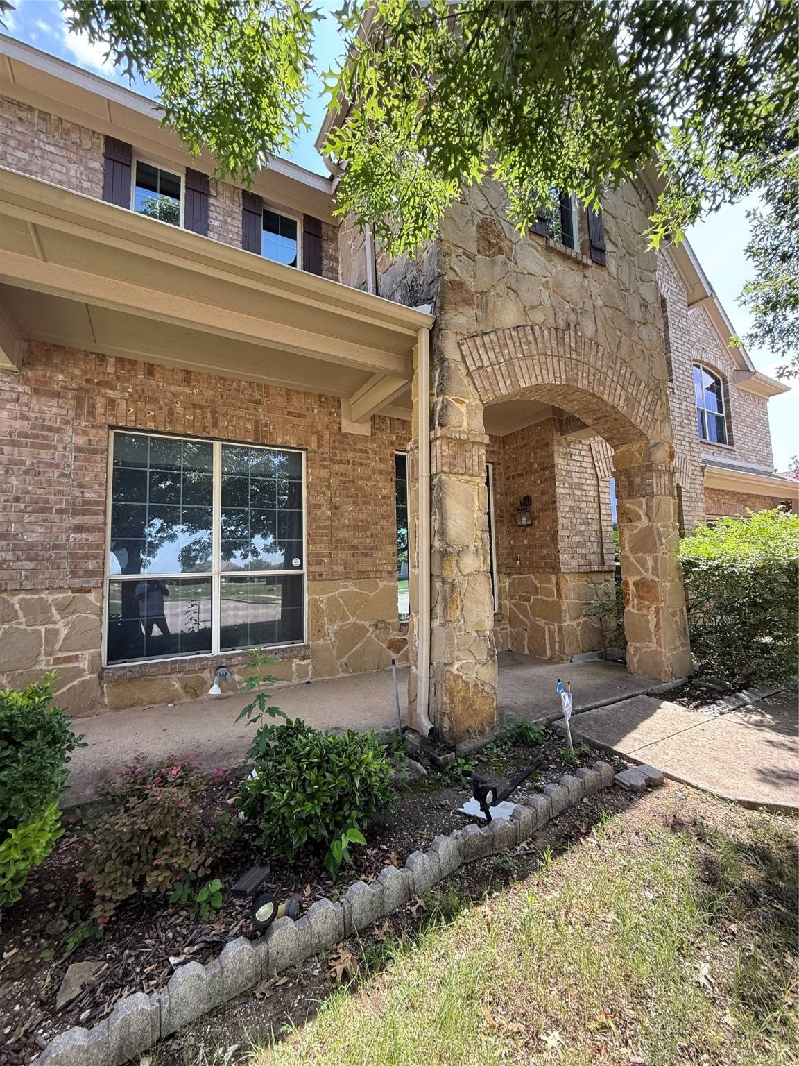1022 Ruth ST, Cedar Hill, TX 75104