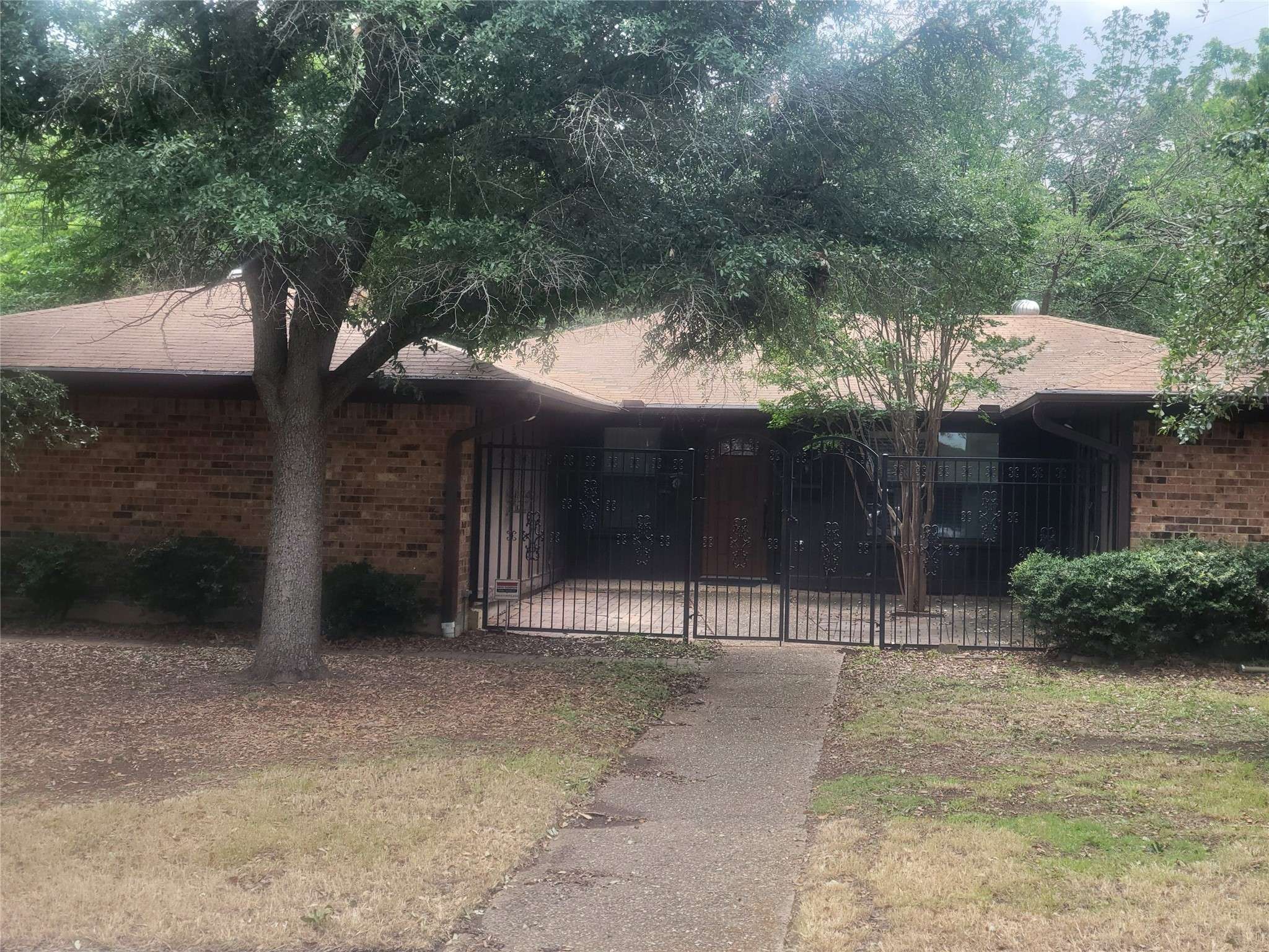 6317 Whitman AVE, Fort Worth, TX 76133
