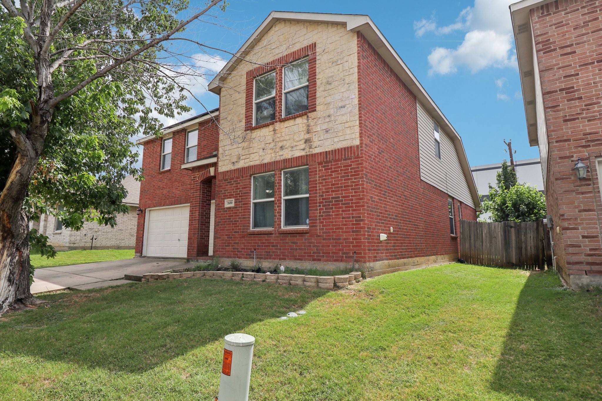 7600 Indigo Ridge DR, Fort Worth, TX 76131
