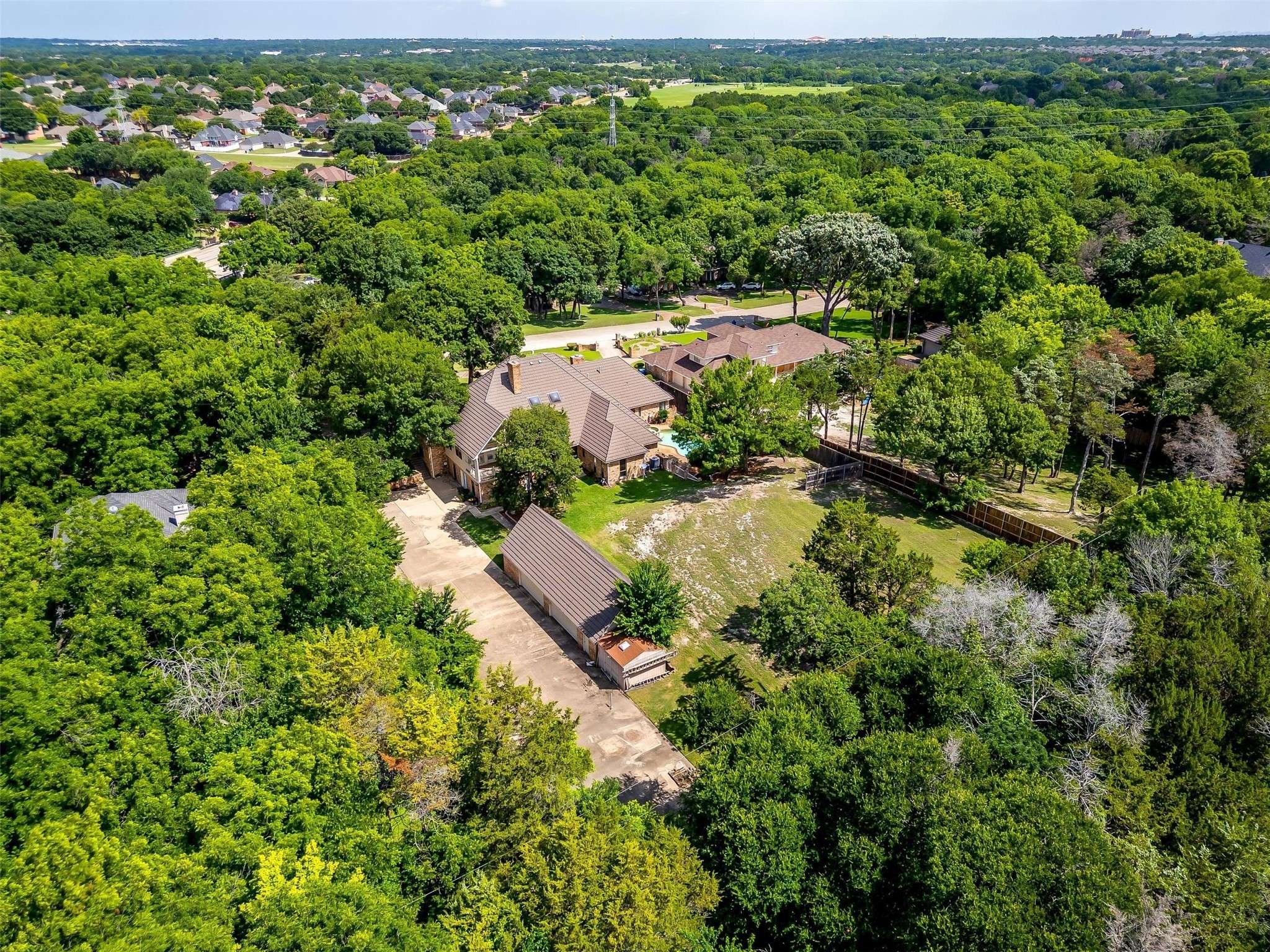 Desoto, TX 75115,1268 Whispering Oaks DR