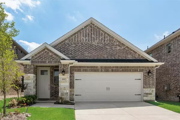 1112 Redcoat DR, Forney, TX 75126