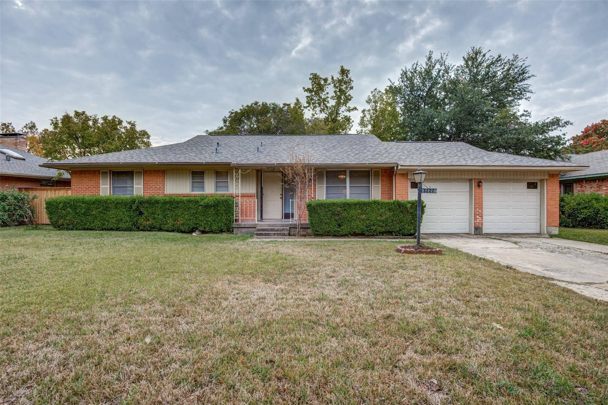 3222 Latham DR, Dallas, TX 75229