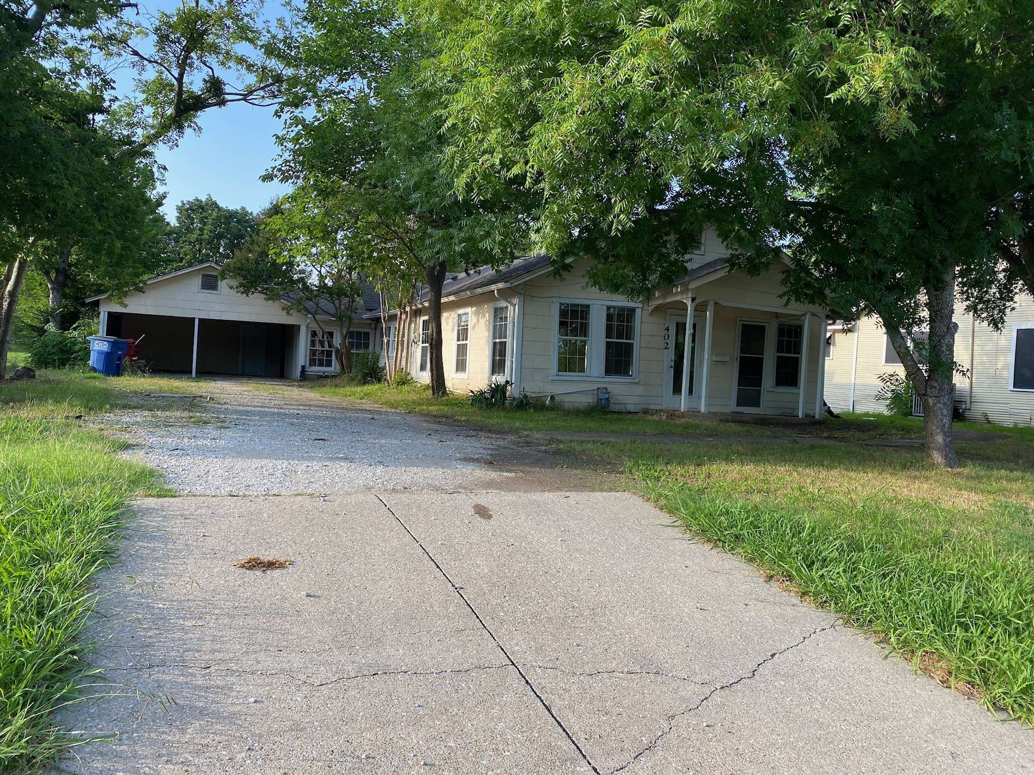 402 McKinney ST, Farmersville, TX 75442