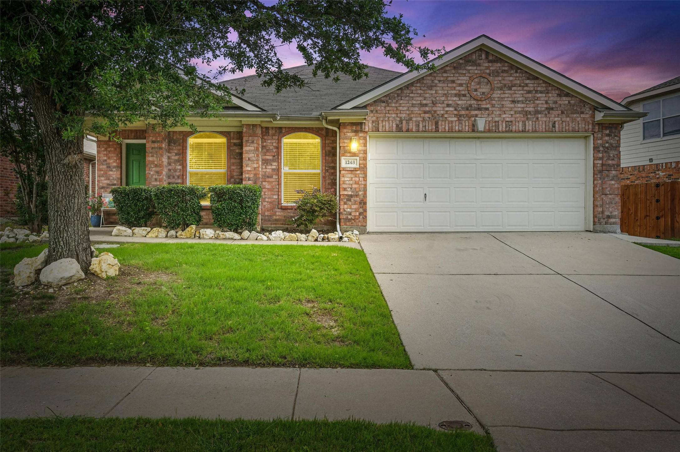 1248 Mountain Air TRL, Fort Worth, TX 76131