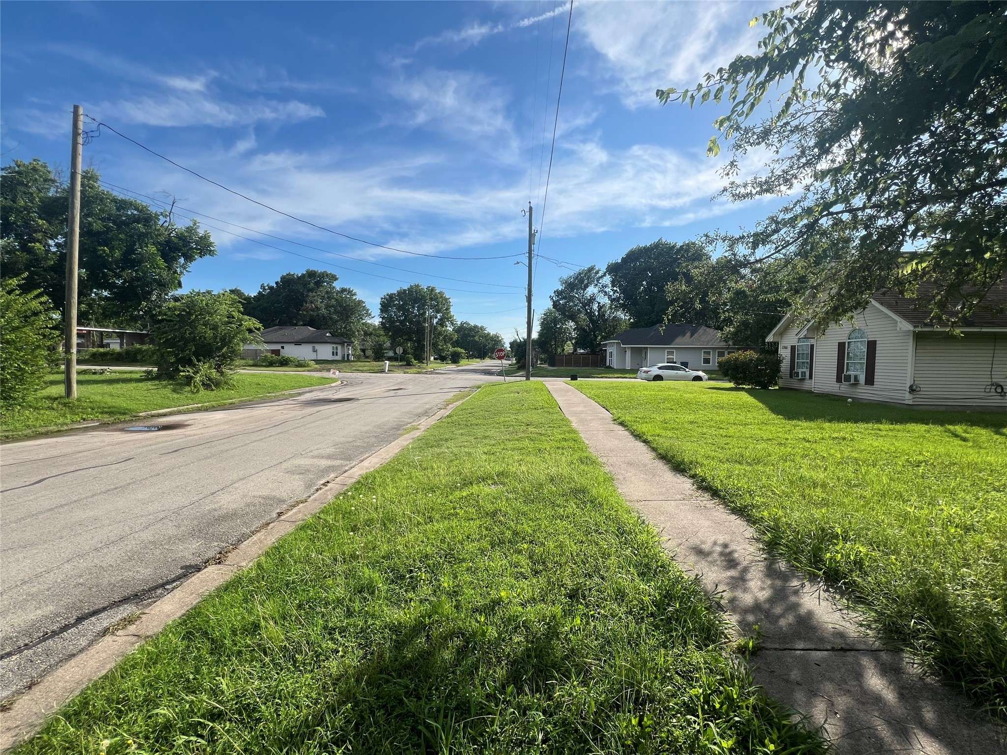 1302 E 6th AVE, Corsicana, TX 75110
