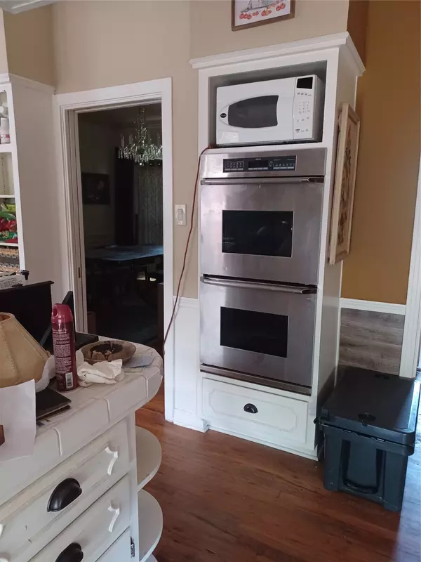 Mcgregor, TX 76657,700 S Jackson ST