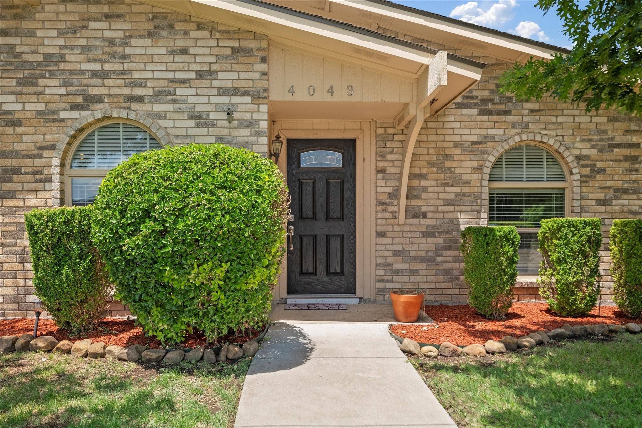 Garland, TX 75044,4043 Star Trek LN