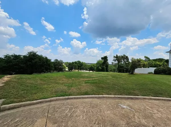 Dallas, TX 75232,4505 Crown Knoll CIR