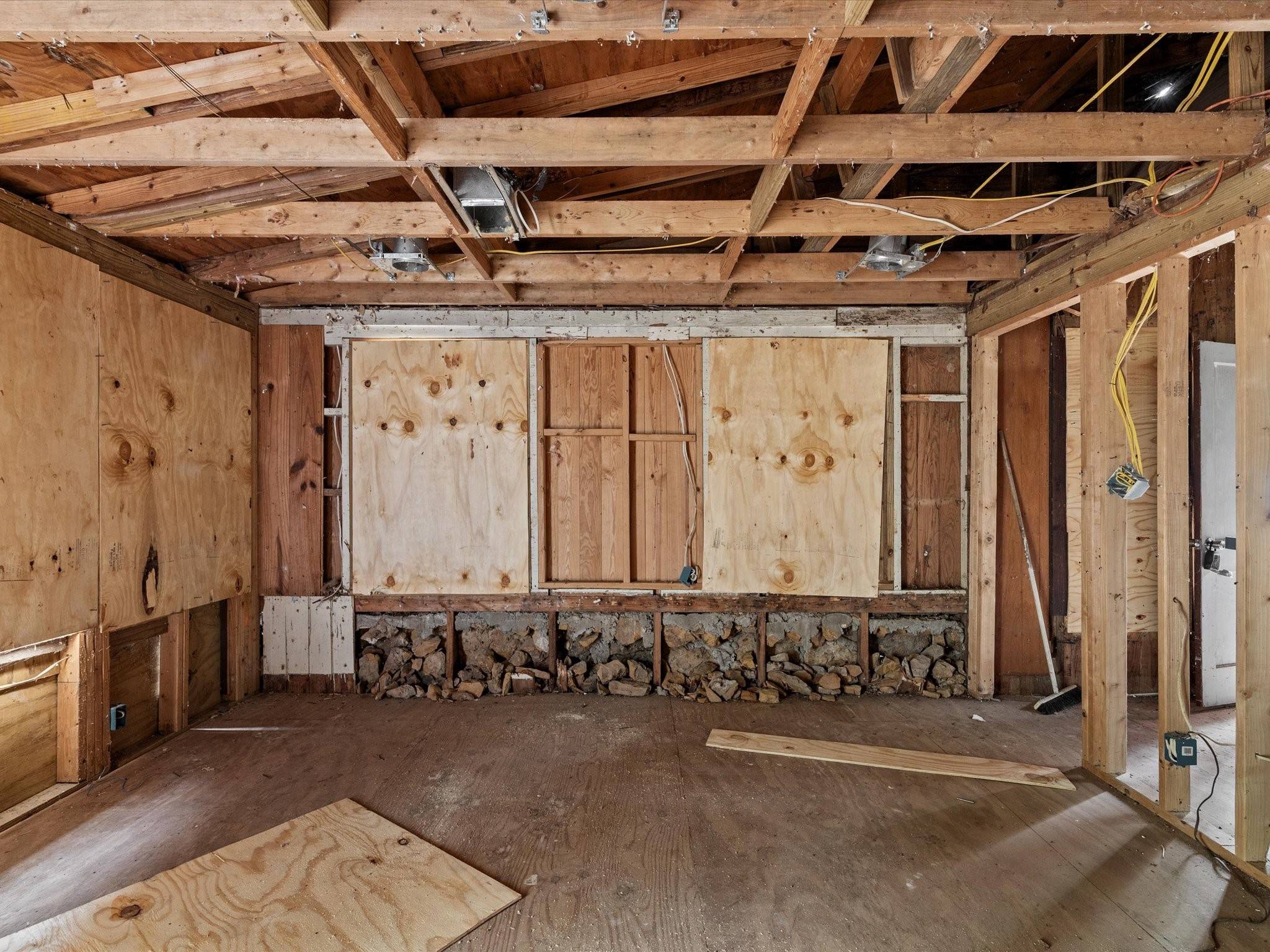 Shady Shores, TX 76208,203 E 9th ST