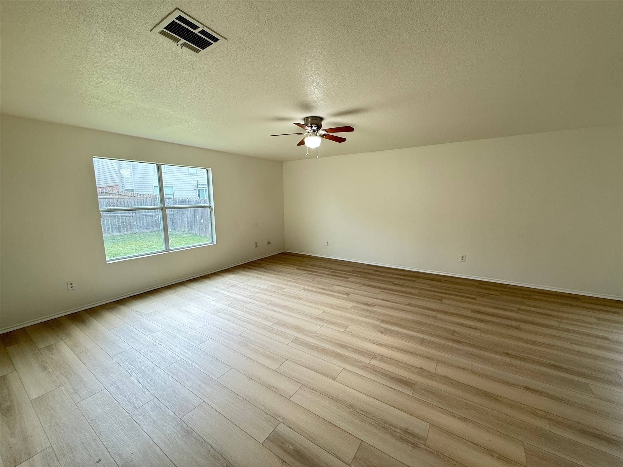 Venus, TX 76084,158 Jefferson DR