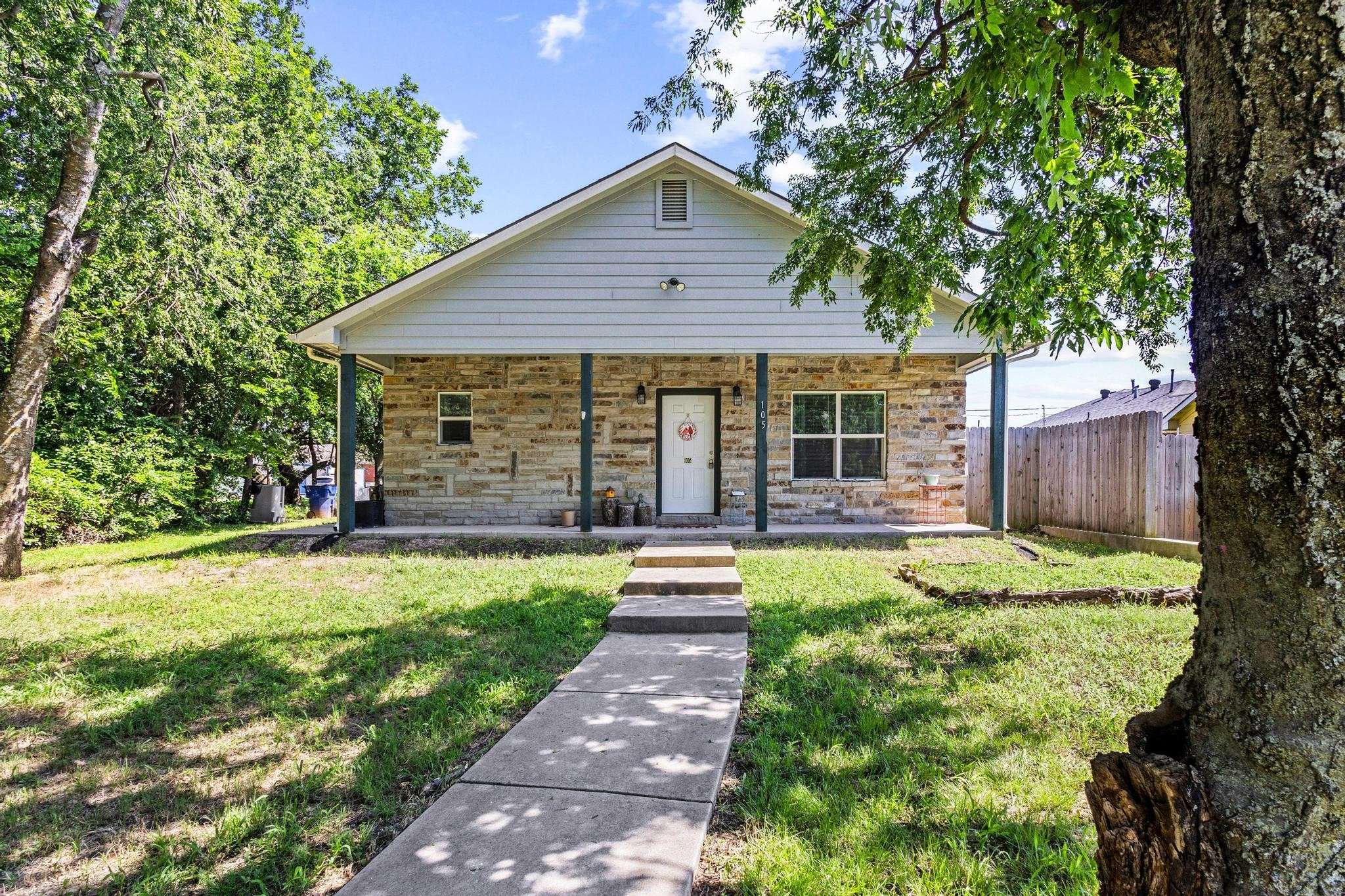 105 William ST, Pottsboro, TX 75076