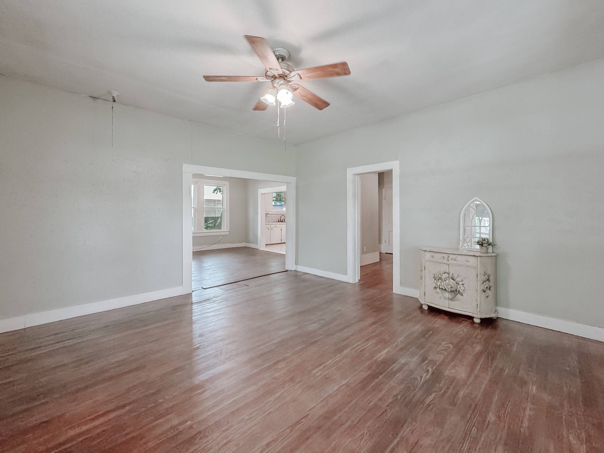 Kerens, TX 75144,408 S Throckmorton AVE