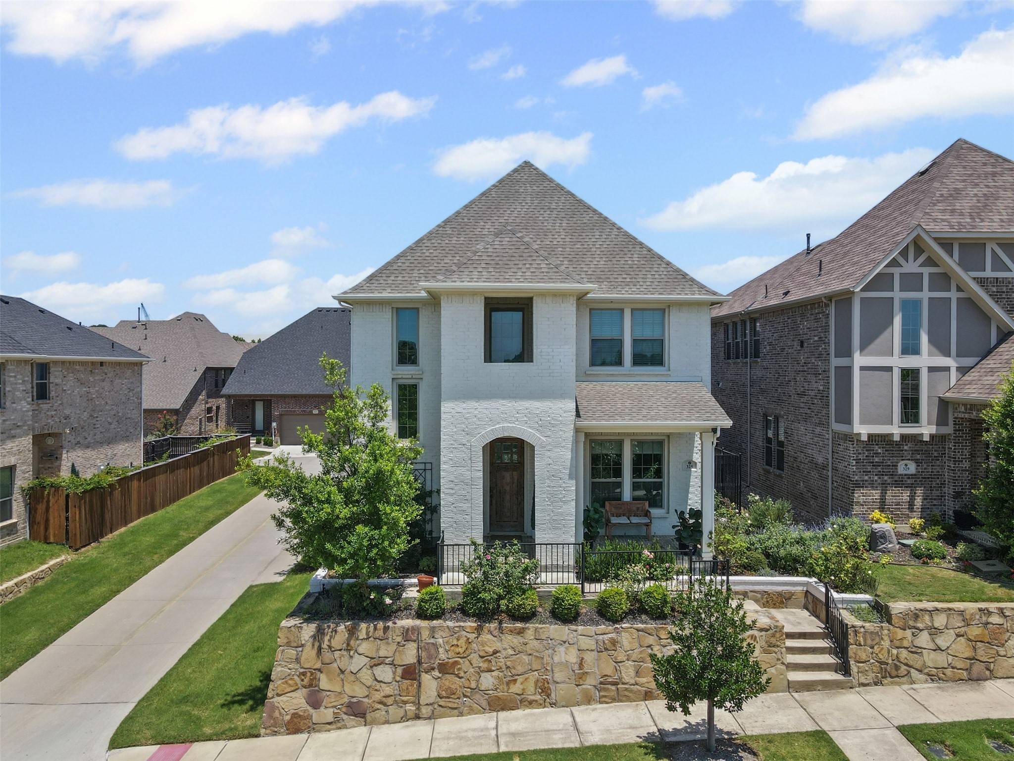 325 Indian Hills AVE, Flower Mound, TX 75028