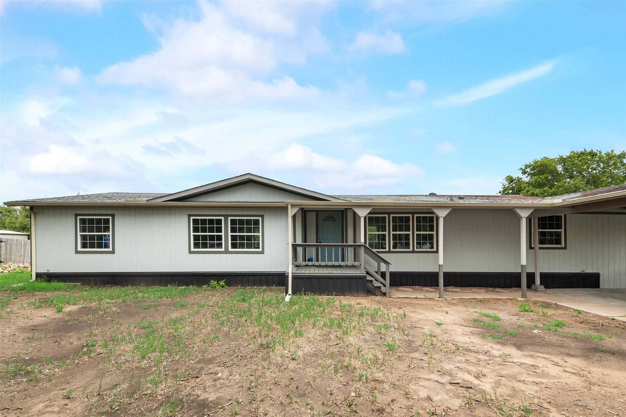 Roanoke, TX 76262,336 Penny LN