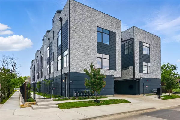 Dallas, TX 75203,430 E 8th #205
