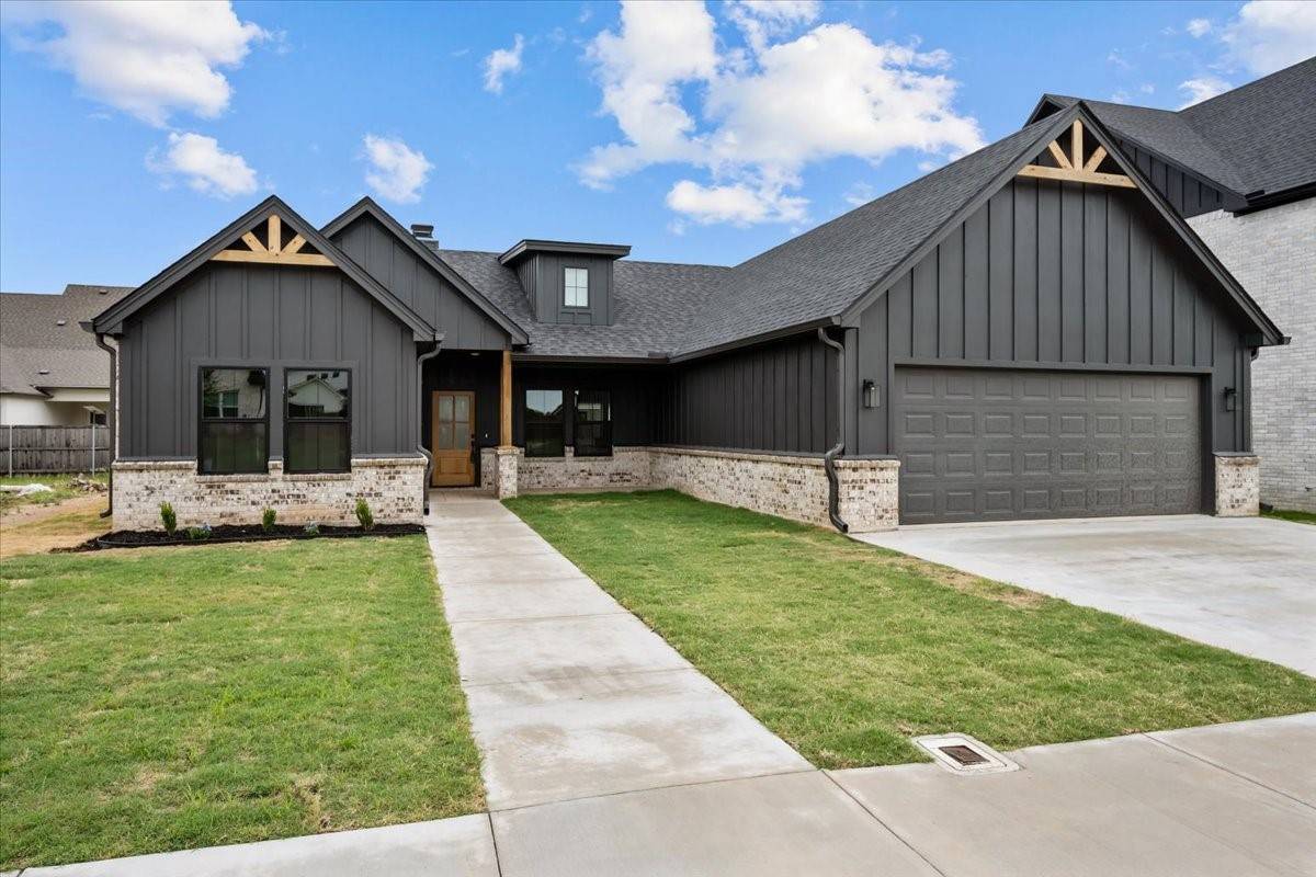 Woodway, TX 76712,13017 Rainier